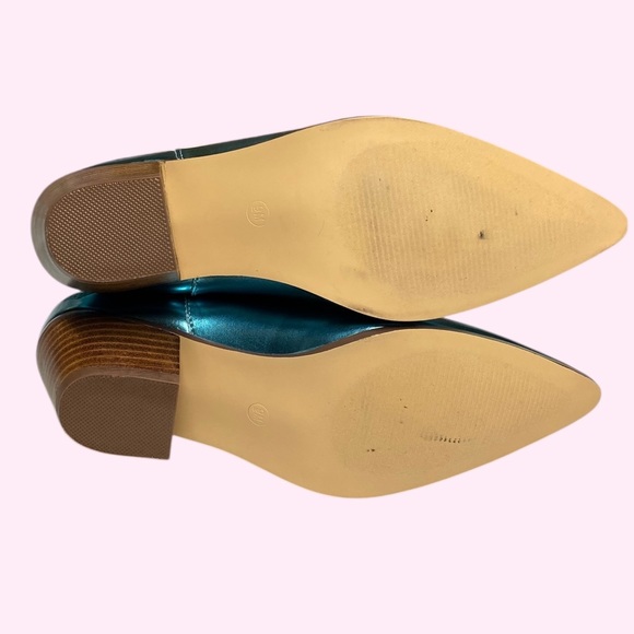 Cushionaire Metallic Western Boots Blue Size 9
NWT No Box - Picture 5 of 5